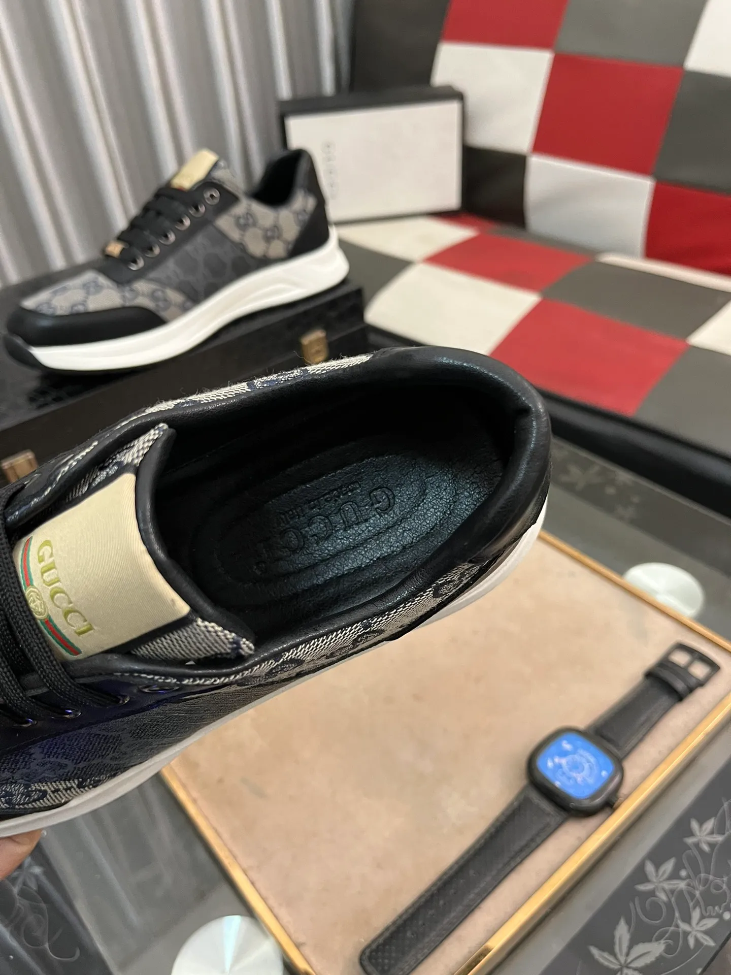 Men's Men's Shoes 💰420 ⌚️⌚️[GUCCI] Gucci men's casual shoes are absolutely popular 🔥The ultimate matching item for trendy men! Irresistible charm of super texture, the main recommendation, the upper is made of high-quality cowhide + breathable fabric, sheepskin feet, wear-resistant rubber sole, noble and elegant! Extremely comfortable🎁🎁You can be as handsome as you want💪 Size: 38-44!